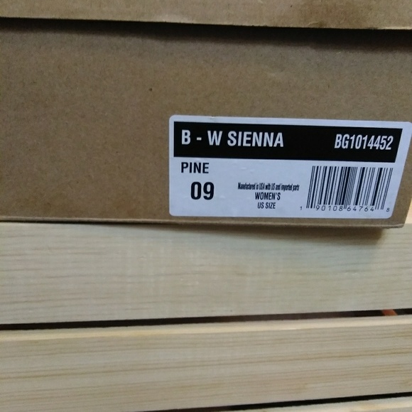 Women ugg boot(Authentic) - Picture 5 of 8